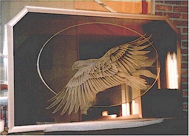 Abbildung vom Adler auf Spiegel